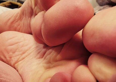 frenchmoon69 OnlyFans Nacktbilder