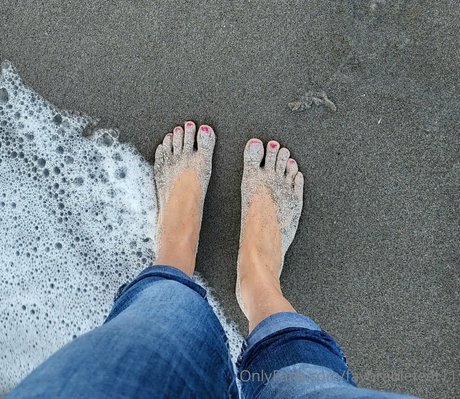 favorablefeet11 OnlyFans