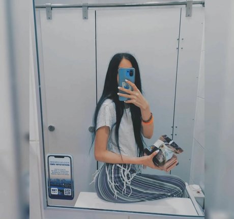 alymaria18 OnlyFans Nacktbilder