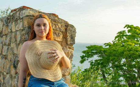 naughty student OnlyFans schlank