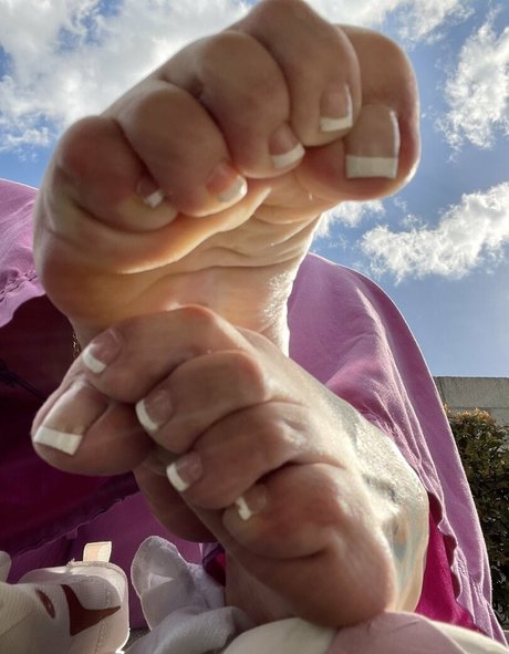 servingfet Nacktbilder von OnlyFans geleakt