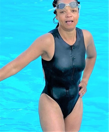 Lukwesa Burak OnlyFans Nacktbilder