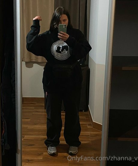 zhanna v OnlyFans-Komplettinhalte