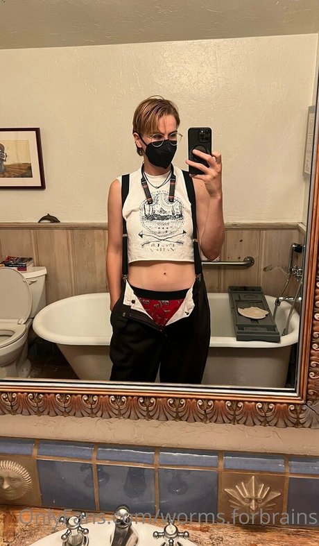 worms forbrains OnlyFans-Leaks