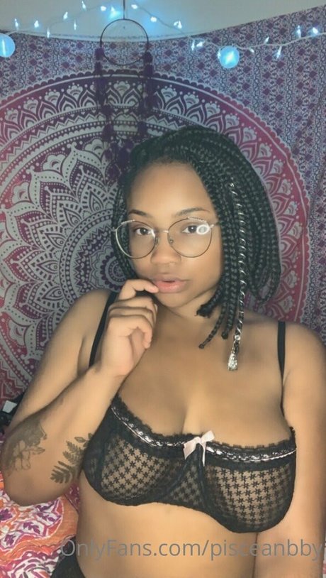 pisceanbby OnlyFans Modelfoto