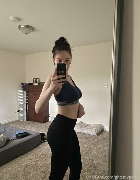 ghostlygothx OnlyFans nackt