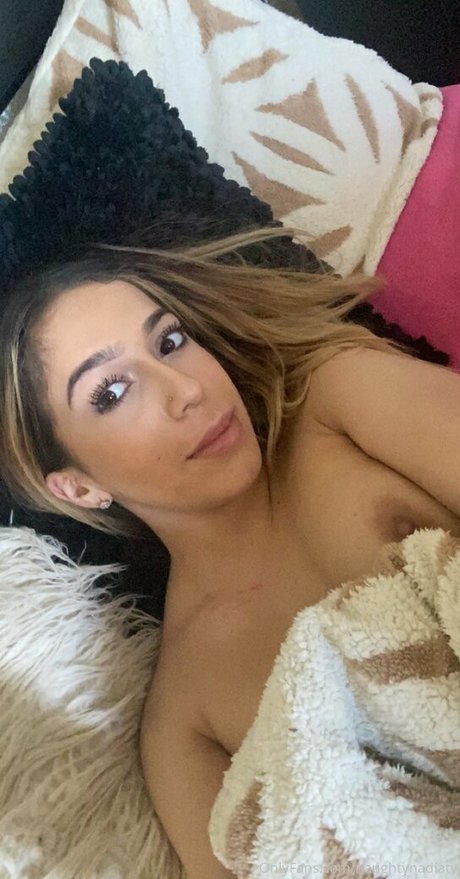 seenaughtynadia OnlyFans-Creator