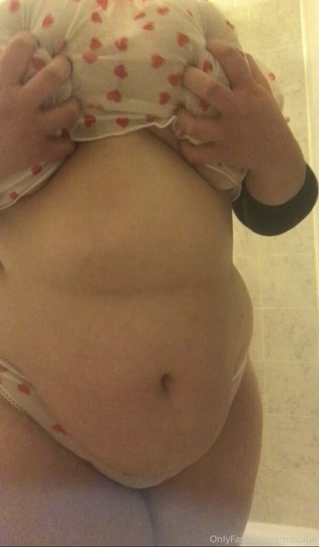 emiscutie OnlyFans geleakt