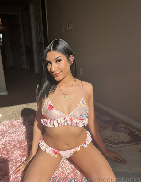 medusabanks Nacktbilder von OnlyFans