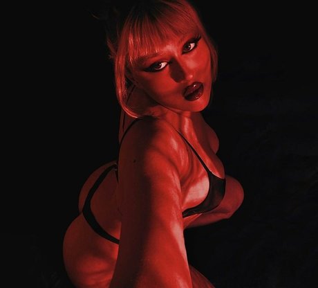 Demonkomplex OnlyFans Nacktbilder geleakt