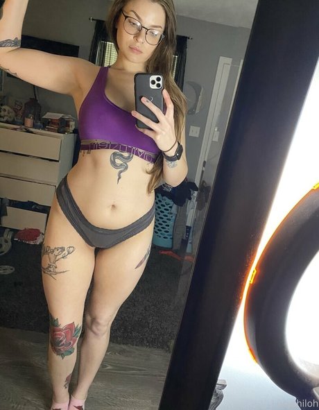 lucyshilohcam OnlyFans Leaj