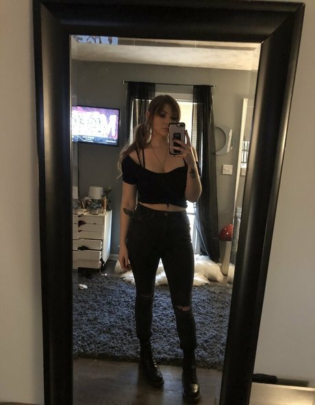 lucyshilohcam Leaked OnlyFans Fotos