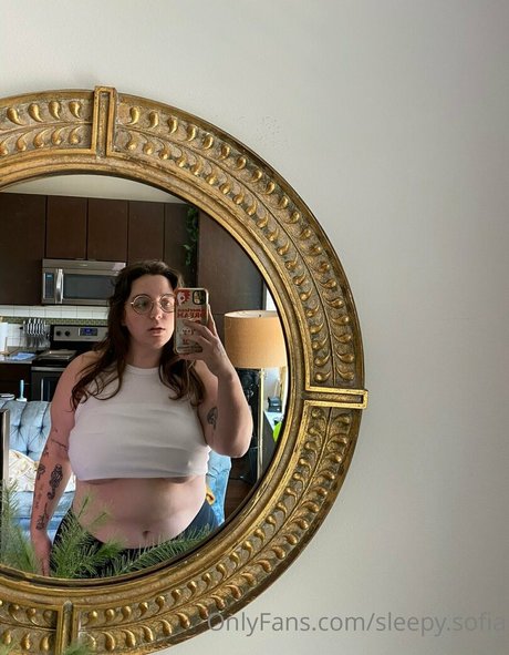 sleepy sofia OnlyFans-Leak