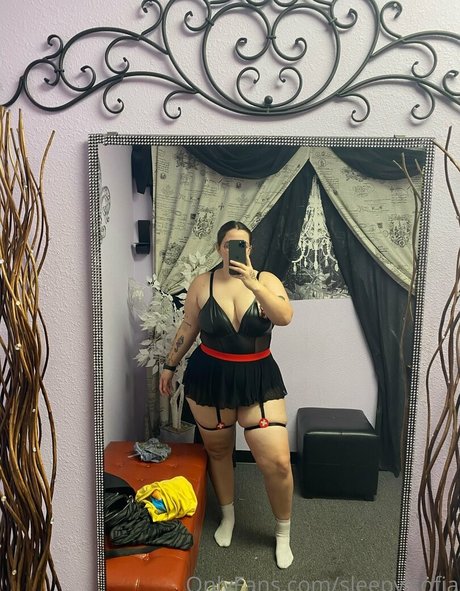 sleepy sofia Leaked OnlyFans