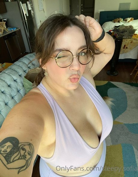 sleepy sofia OnlyFans Brüste Bild