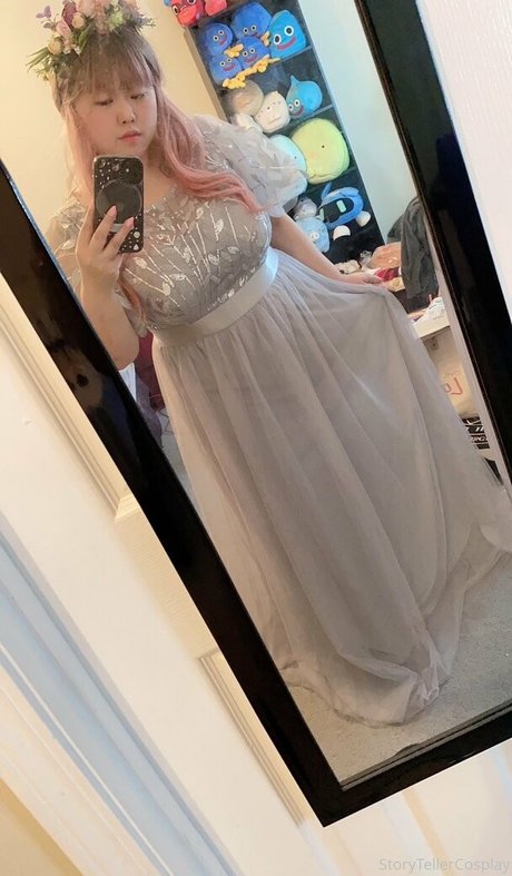 storytellercosplay OnlyFans schlank