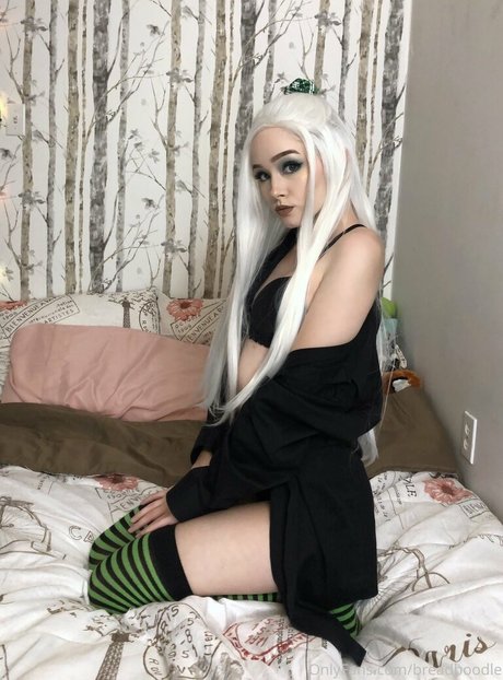 lockige rothaarige onlyfans kostenlos sexy Shot