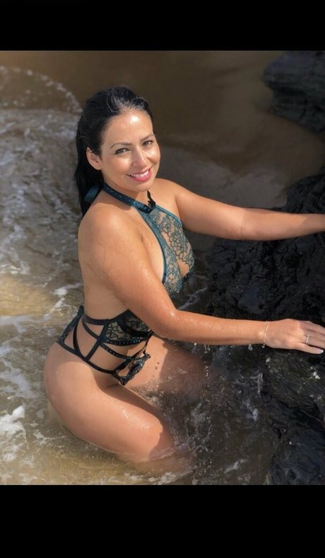 Silvana Vargas OnlyFans Model Fotos