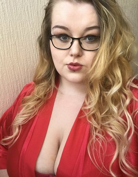 obeymisselle Nacktbilder OnlyFans Leaks