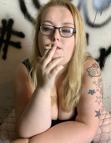 obeymisselle NurlyFans-Pornoleaks