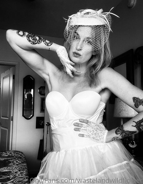 wastelandwildflower Nacktbilder OnlyFans Leak