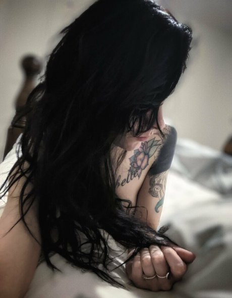 cryptid Leaks von Nacktbildern auf OnlyFans