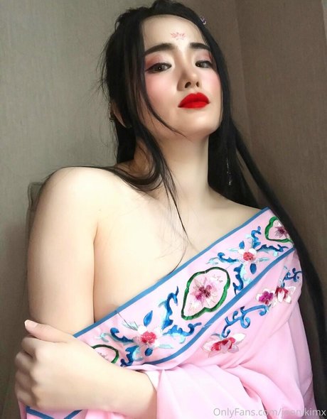 joonikimx OnlyFans Model Fotos