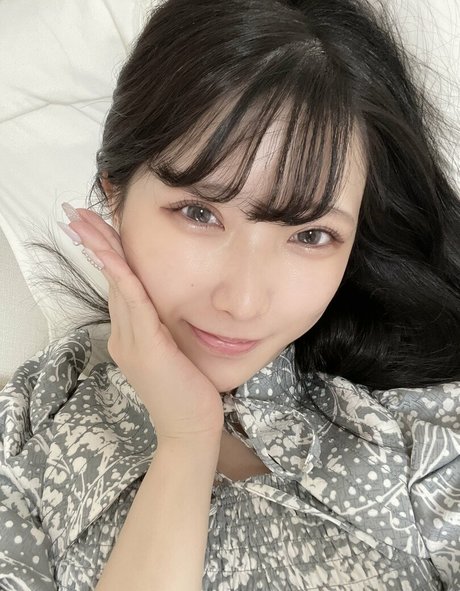 Hikaru Miyanishi OnlyFans-Bilder