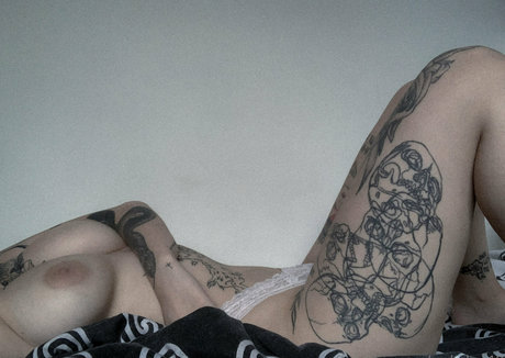 crybabyy19 OnlyFans-Inhalte