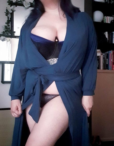 madame cherie Heiße OnlyFans Inhalte