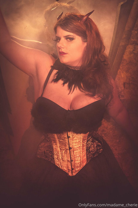 madame cherie Leaked OnlyFans Nacktbilder