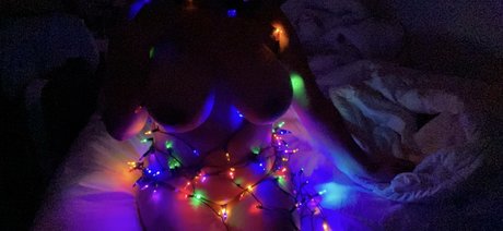 Nerd nugget OnlyFans Model Bilder