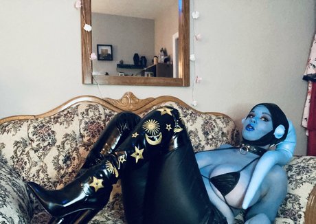 peonyfelicity OnlyFans Leaks