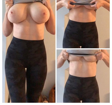 Pixarthicc OnlyFans nackte Brüste