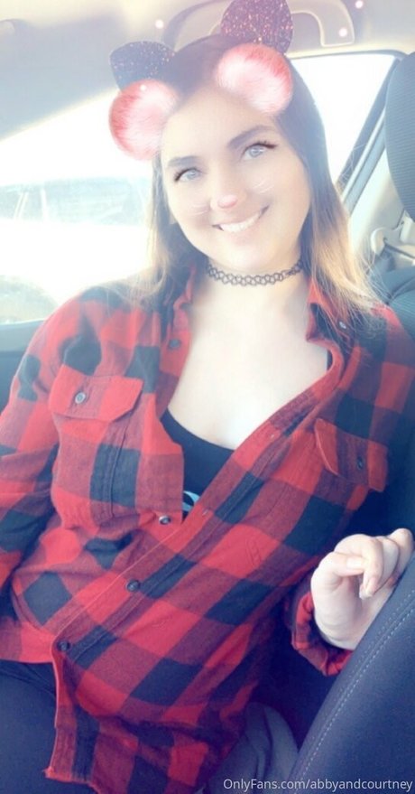 abbyandcourtney OnlyFans-Leak