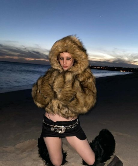 amateur-dreier onlyfans schön nackt Beitrag