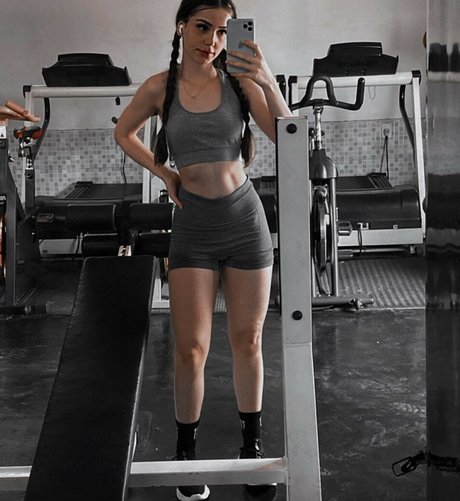 Laryssa Bitencourt OnlyFans geleakt.