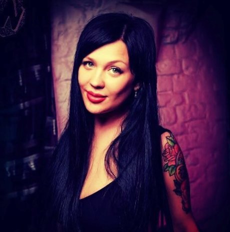 Marina Burnashova Nacktpornos auf OnlyFans