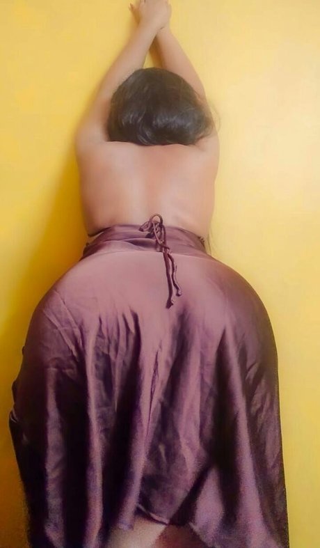 maya___20___ OnlyFans Leaks