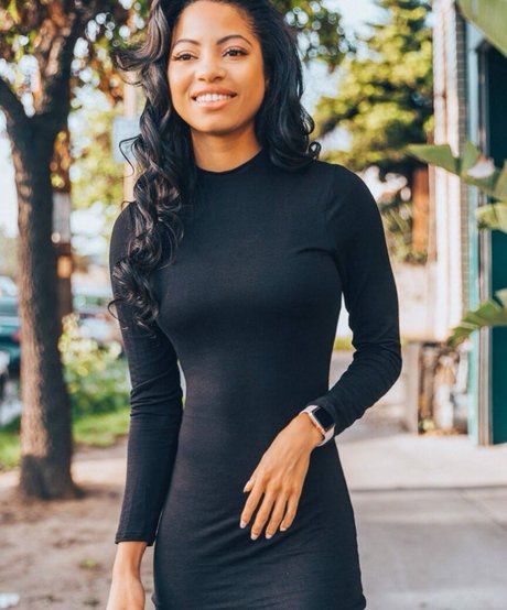 Camille Hyde Brüste OnlyFans