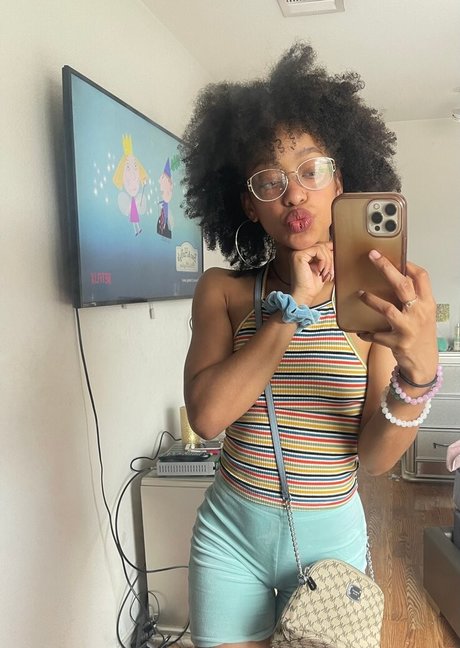 chynaunique OnlyFans Nacktbilder