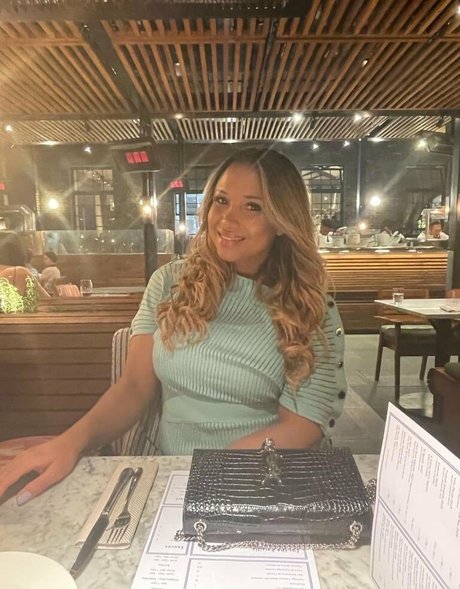 Camila Mattoli Brüste OnlyFans