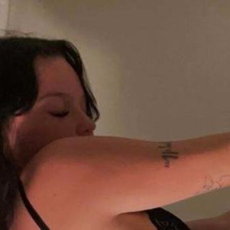 Veyton OnlyFans Striptease