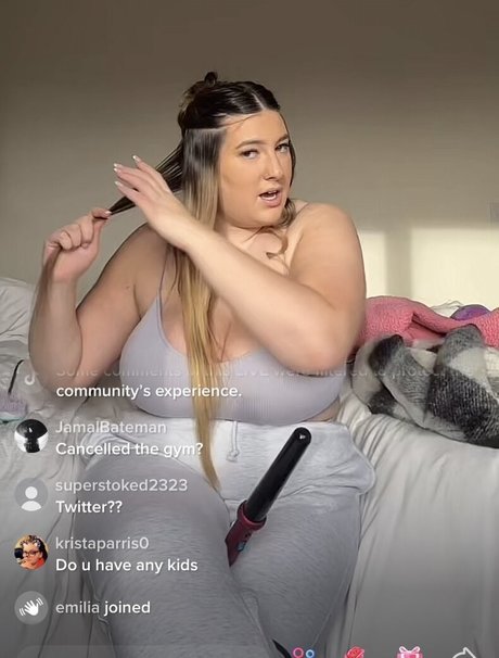 Maisy Robertson OnlyFans Bilder