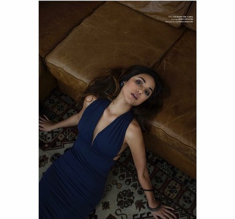 Summer Bishil OnlyFans Lesbisch