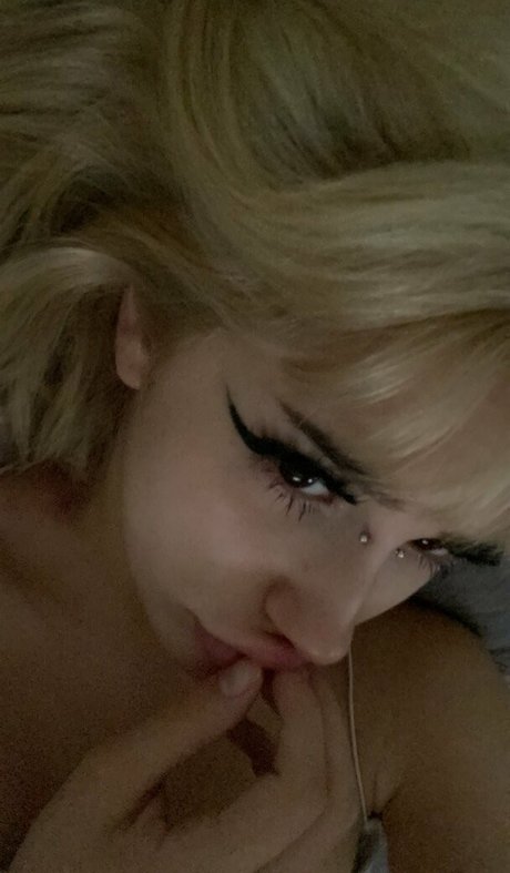 Noodle Noodlesriu Nacktbilder von OnlyFans