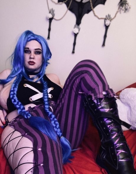 Peony Felicity Nacktbilder-Leaks von OnlyFans