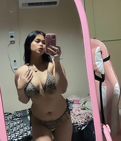 Emie Jean Ubanan OnlyFans-Pornoleak