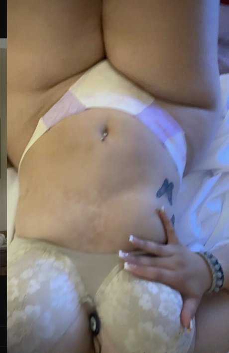 Ainek Nacktbilder von OnlyFans