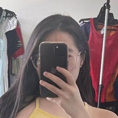 April Rae OnlyFans Leak